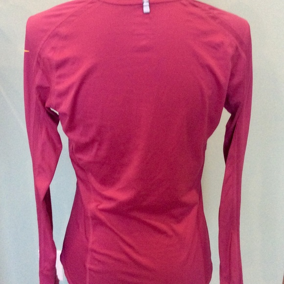 NIKE LIVESTRONG PINK LONG SLEEVE TOP. Size M - Picture 2 of 5